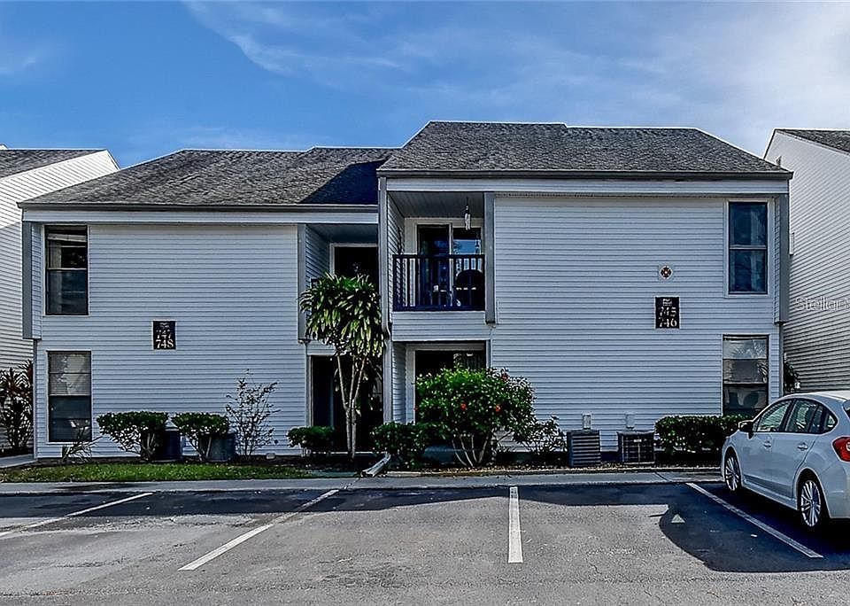 1st image of 745 Haven Pl #1