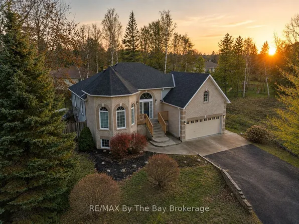 6 Deerrun Pl, Wasaga Beach, ON L9Z 1H8