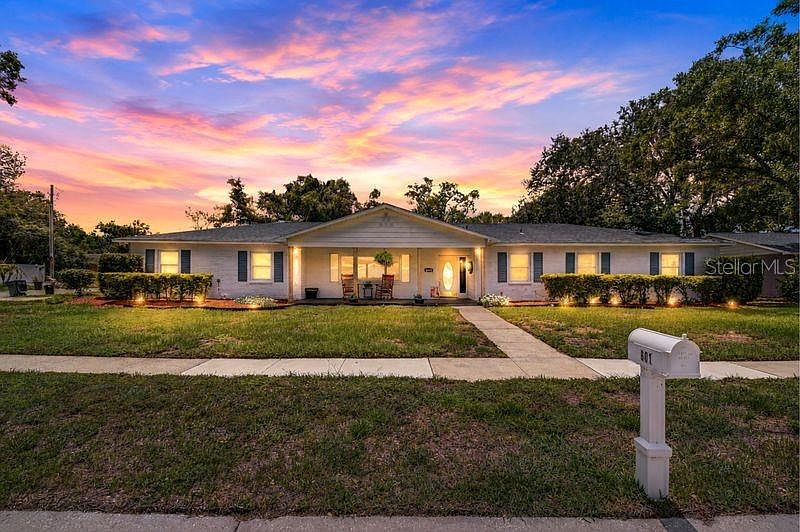 1st image of 601 LARRIE ELLEN WAY