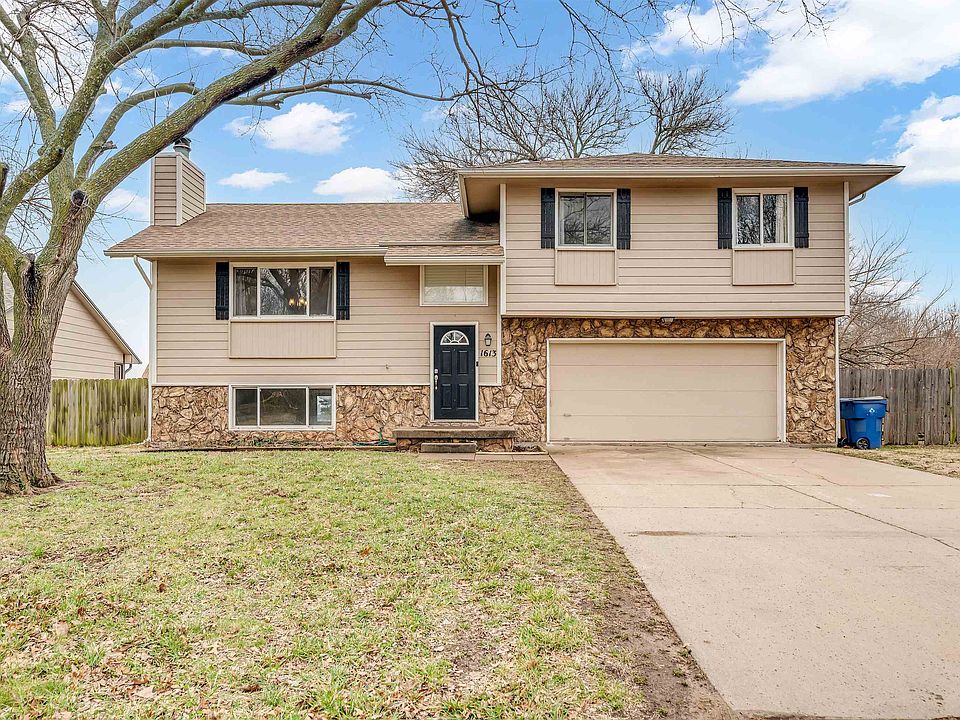 1st image of 1613 E Brendonwood Rd