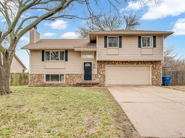 1613 E Brendonwood Rd, Derby, KS 67037