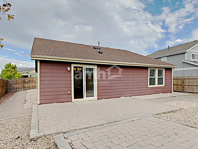 251 Lonewolf Dr — Photo 16