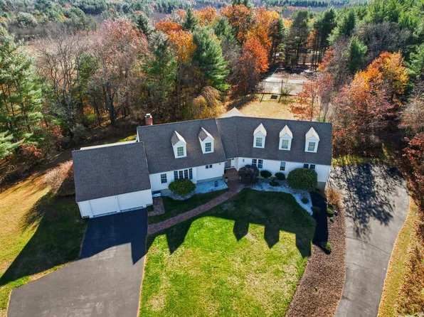 276 N Amherst Road, Bedford, NH 03110