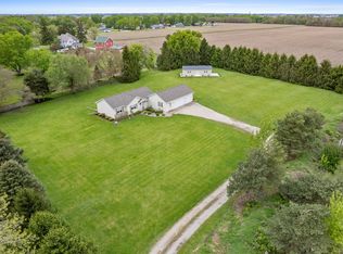 460 E Railroad Ave, Leland, IL 60531