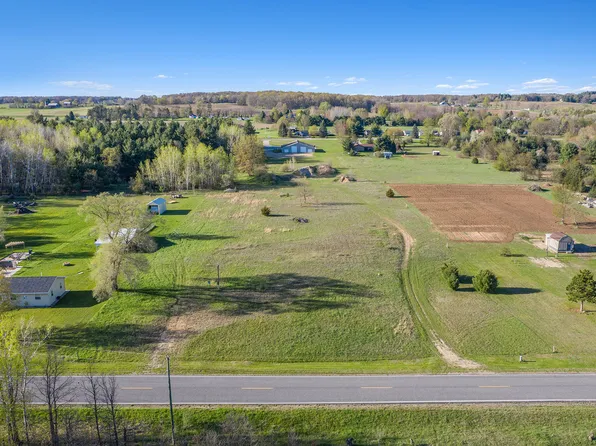 8308 E Hawley Rd, Hesperia, MI 49421
