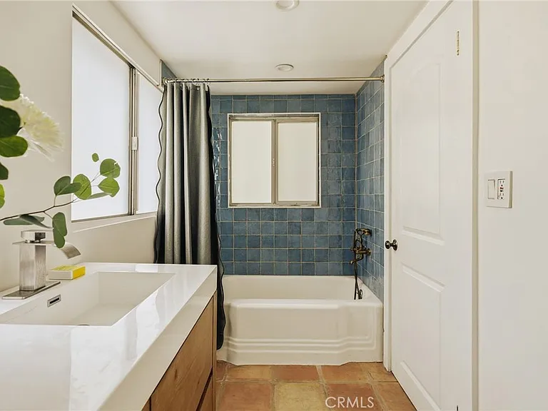 5924 Hayes Ave — Photo 14