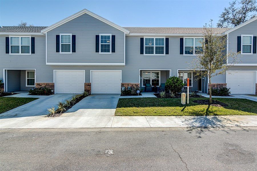 1st image of 3015 Mojave Oak Dr