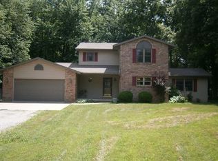 4486 Dickey John Rd, Auburn, IL 62615