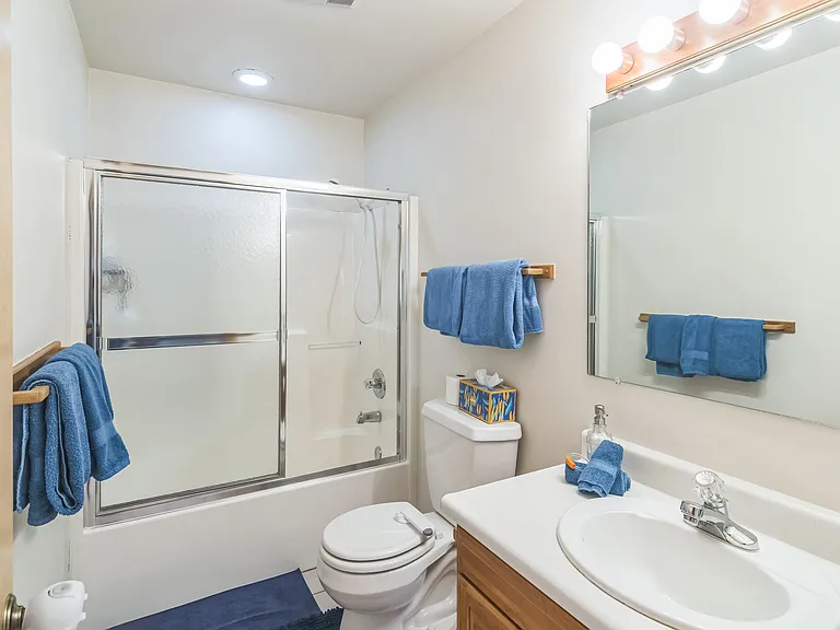 437 W Garnet Ave — Photo 8