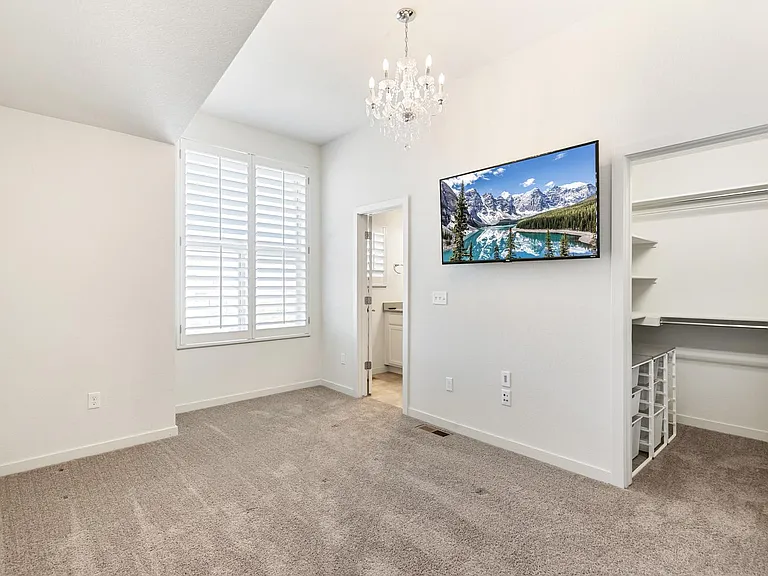 10069 Town Ridge Ln — Photo 7