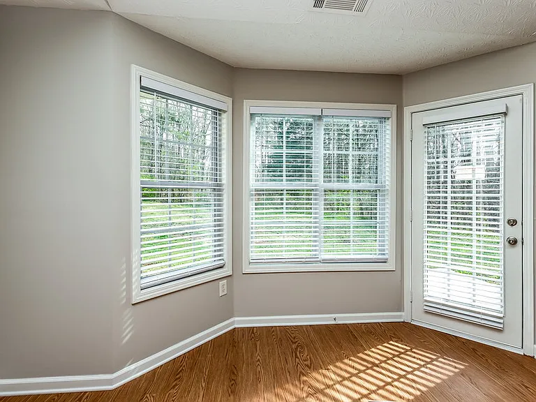 125 Cheyenne Dr — Photo 4