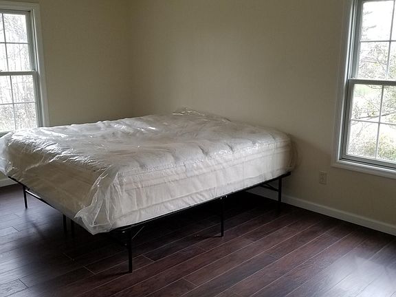 4th image of 6016 Kenwood Rd #1