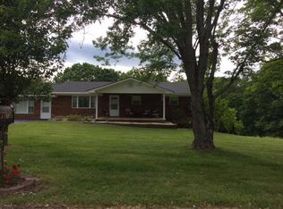697 Coolidge Rd, La Follette, TN 37766