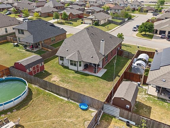 4th image of 308 Kayla St