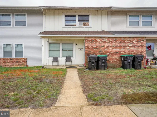40 Memphis Ct, Sicklerville, NJ 08081