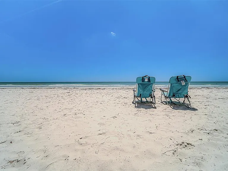 16700 Gulf Blvd #624 — Photo 3