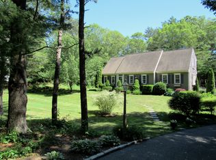29 Anchor Dr, Forestdale, MA 02644