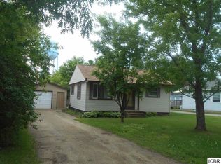 925 Clover Ln, Grand Rapids, MN 55744