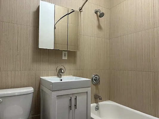 Rented by Compass | media 7