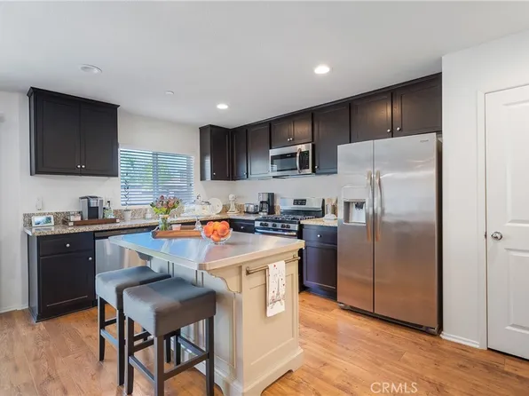 29325 Linden Pl, Lake Elsinore, CA 92530