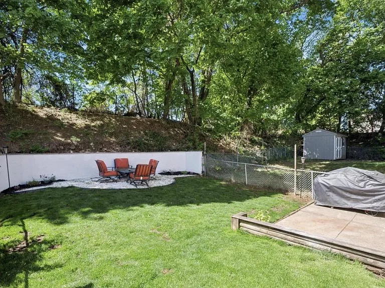 7256 Shalkop St — Photo 20
