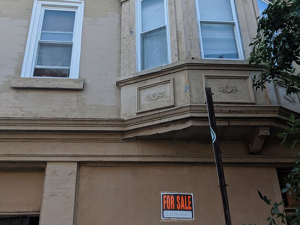 2nd image of 2703 Arctic Ave