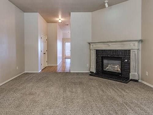 5th image of 509 Lone Oak Dr