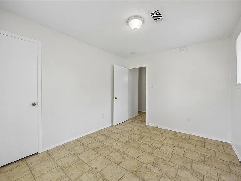 12639 Chiswick Rd — Photo 13