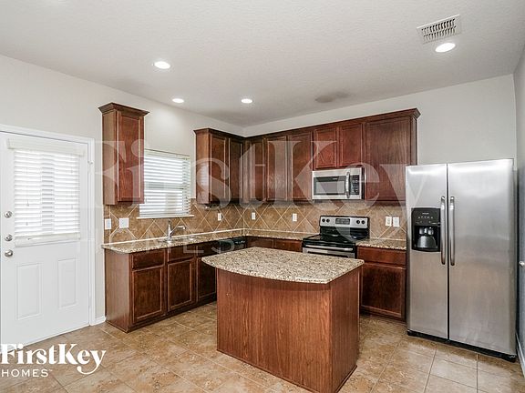5th image of 456 Stonebrook Dr