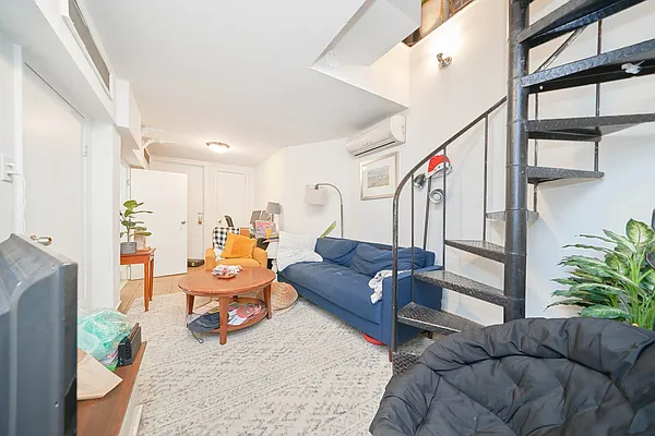 Rented by Living New York | media 22