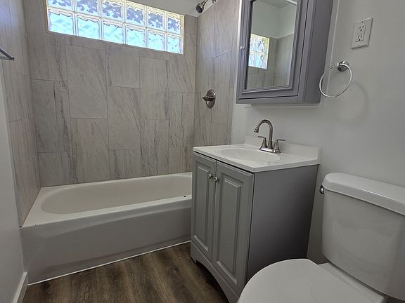 3rd image of 2303 Duportail St