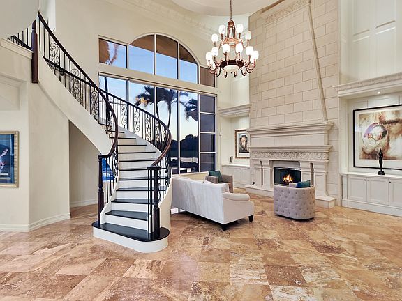 3rd image of 16186 Andalucia Ln