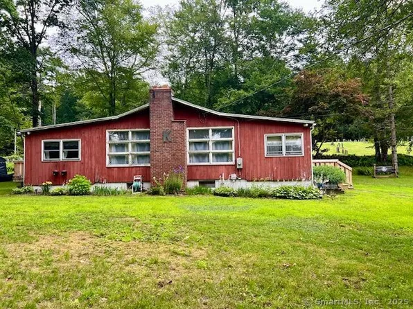 10 Laurel Hill Drive, Woodstock, CT 06282