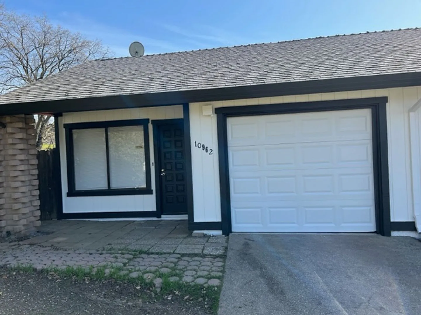 10962 Hirschfeld Way photo 1