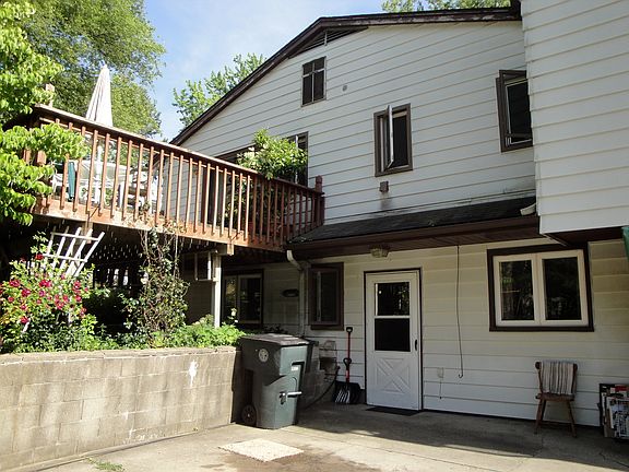 Tenant entrance at back