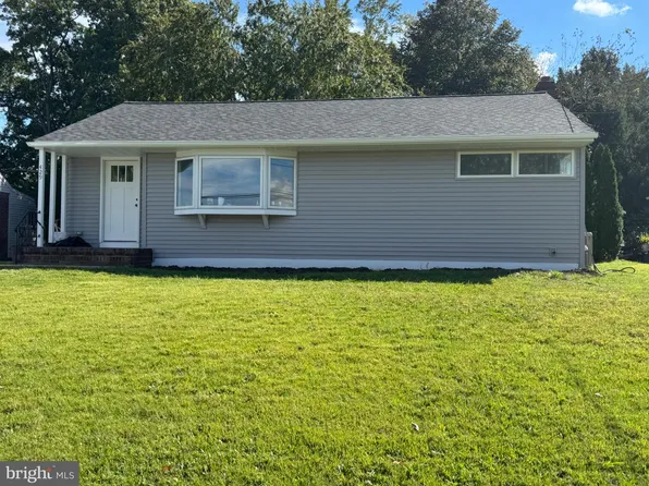 429 Crafton Ave, Pitman, NJ 08071