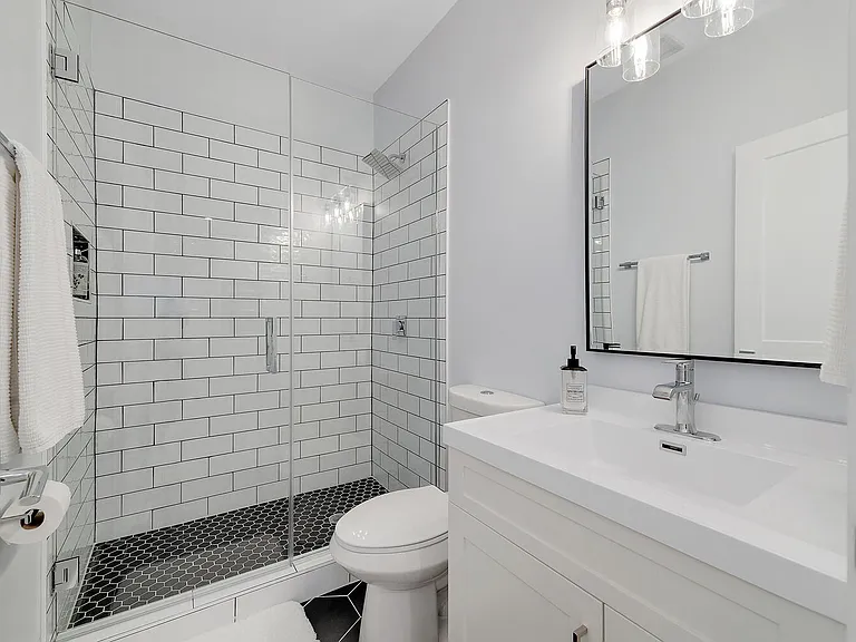1205 Curtiss St — Photo 21