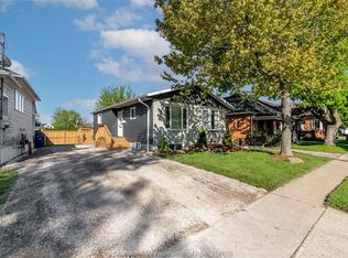 12 Lansdowne Ave, Chatham Kent, ON N7M4J3