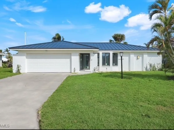 1721 SE 44th St, Cape Coral, FL 33904