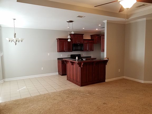 4th image of 4209 Deercrest Dr