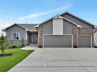 4769 N Steeds Crossing St, Park City, KS 67219