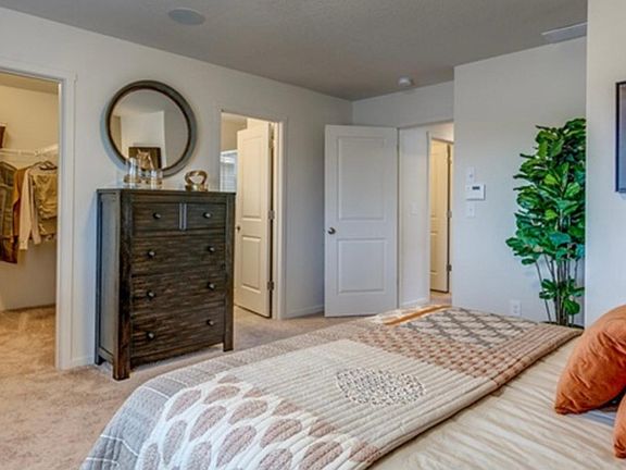 2nd image of 5609 NE 129th Pl