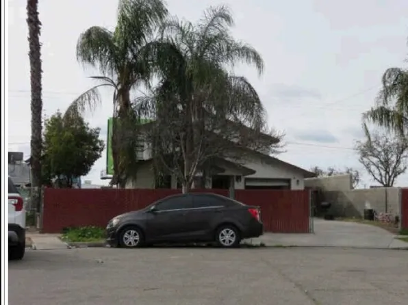 2632 S 9th St, Fresno, CA 93725