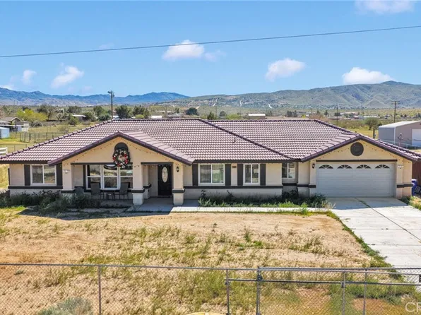 23661 Laurel St, Apple Valley, CA 92308