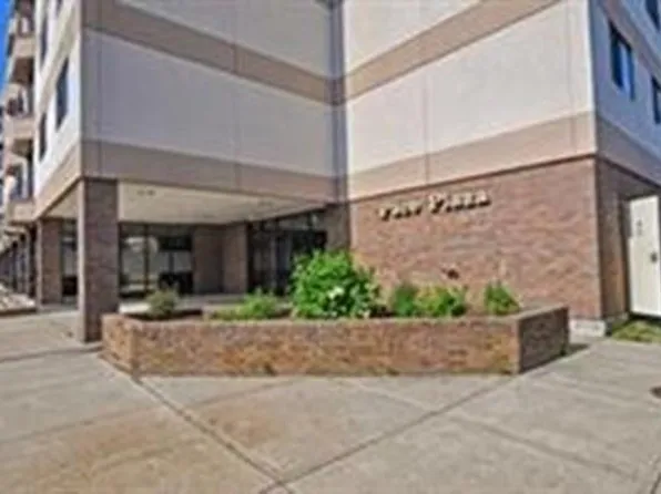 68 N Washington St Unit 202, North Attleboro, MA 02760