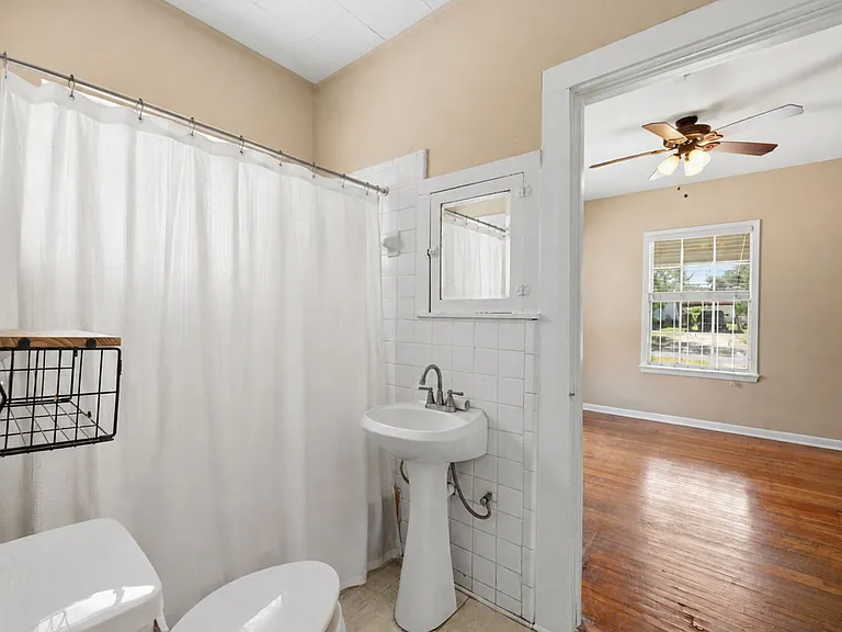 543 Avant Ave — Photo 5