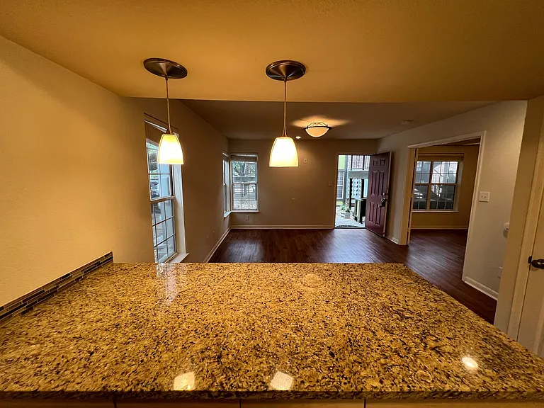 7685 Northcross Dr #909 — Photo 5
