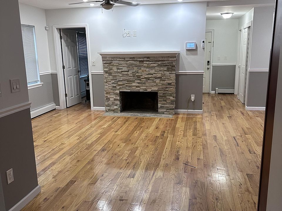 1st image of 187-50 Hilburn Ave #1