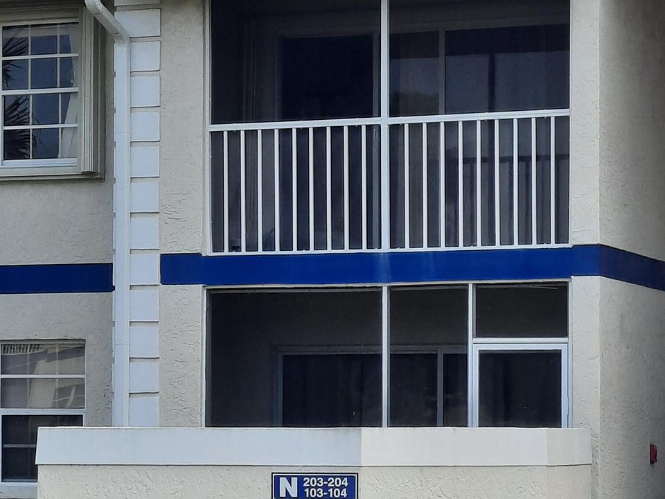 2nd image of 1530 SE Royal Green Cir #203