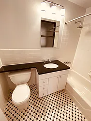 Rented by Metropolis Real Estate of Manhattan